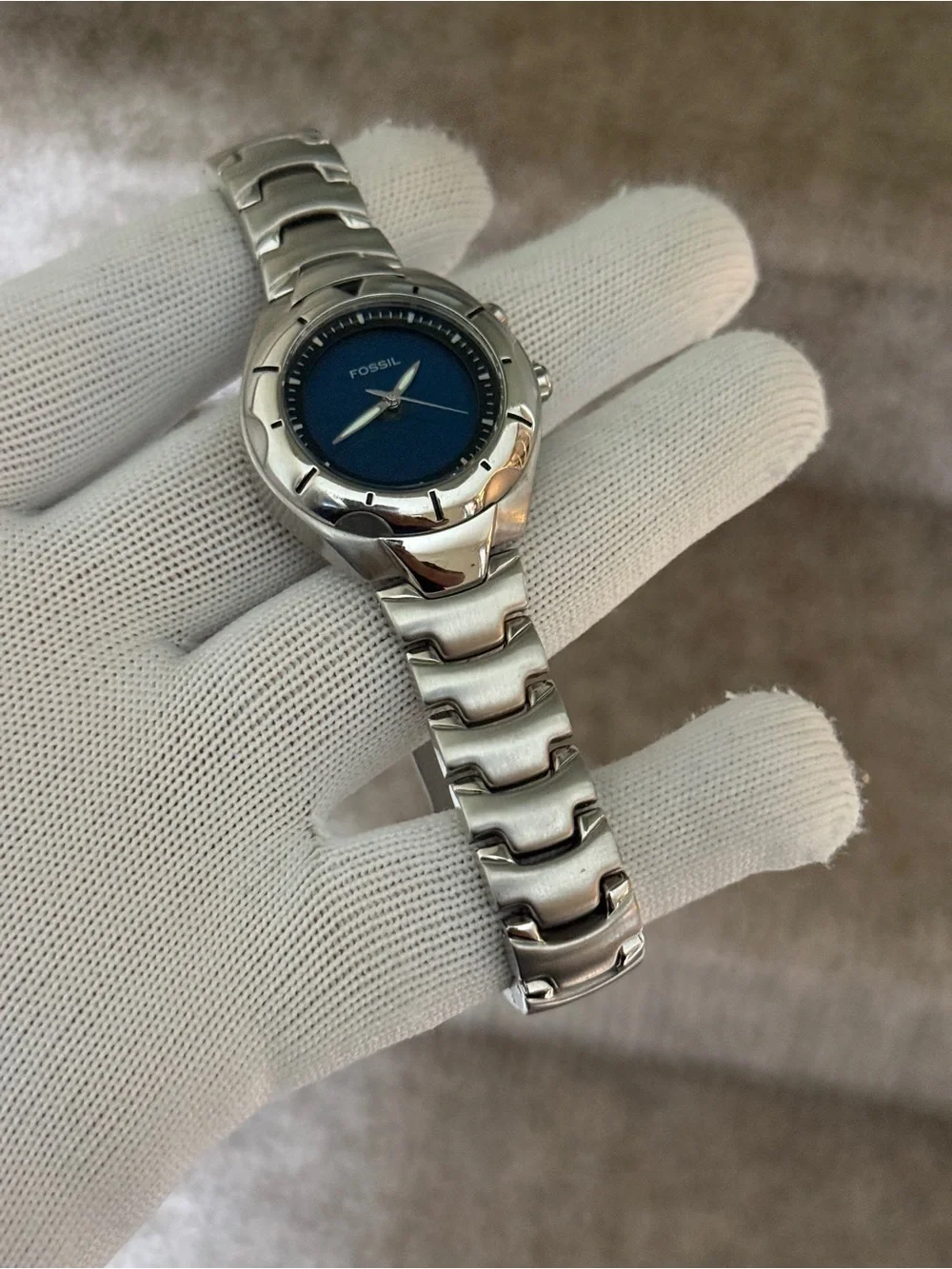 Fossil Womens  Stainless Steel Watch with Blue Dial to green dial change
